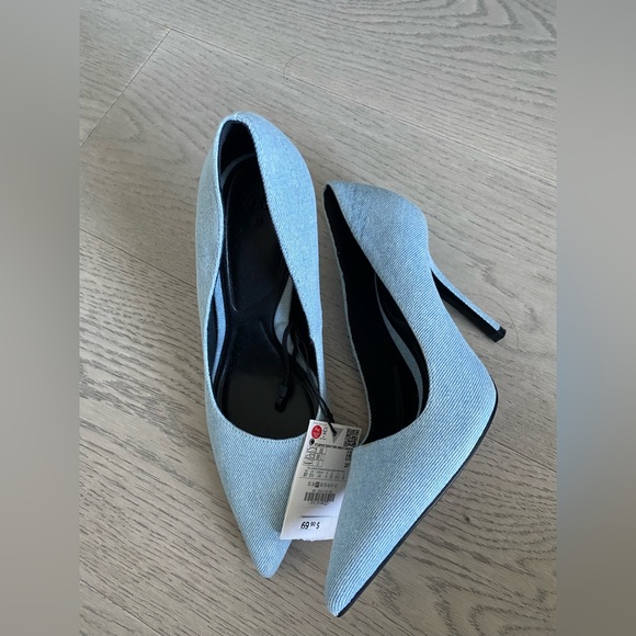 New Zara Blue Denim Heels Size 37 Size 7 super cute pumps. - Picture 1 of 5